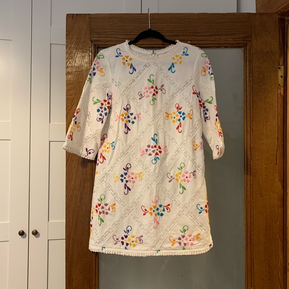 HOSS INTROPIA Dresses & Skirts - NWOT HOSS INTROPIA White Embroidered Dress